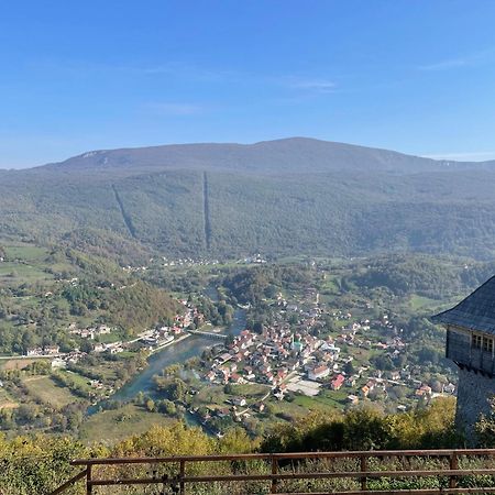 Domacinstvo Una-Ostrovica Kulen Vakuf Esterno foto
