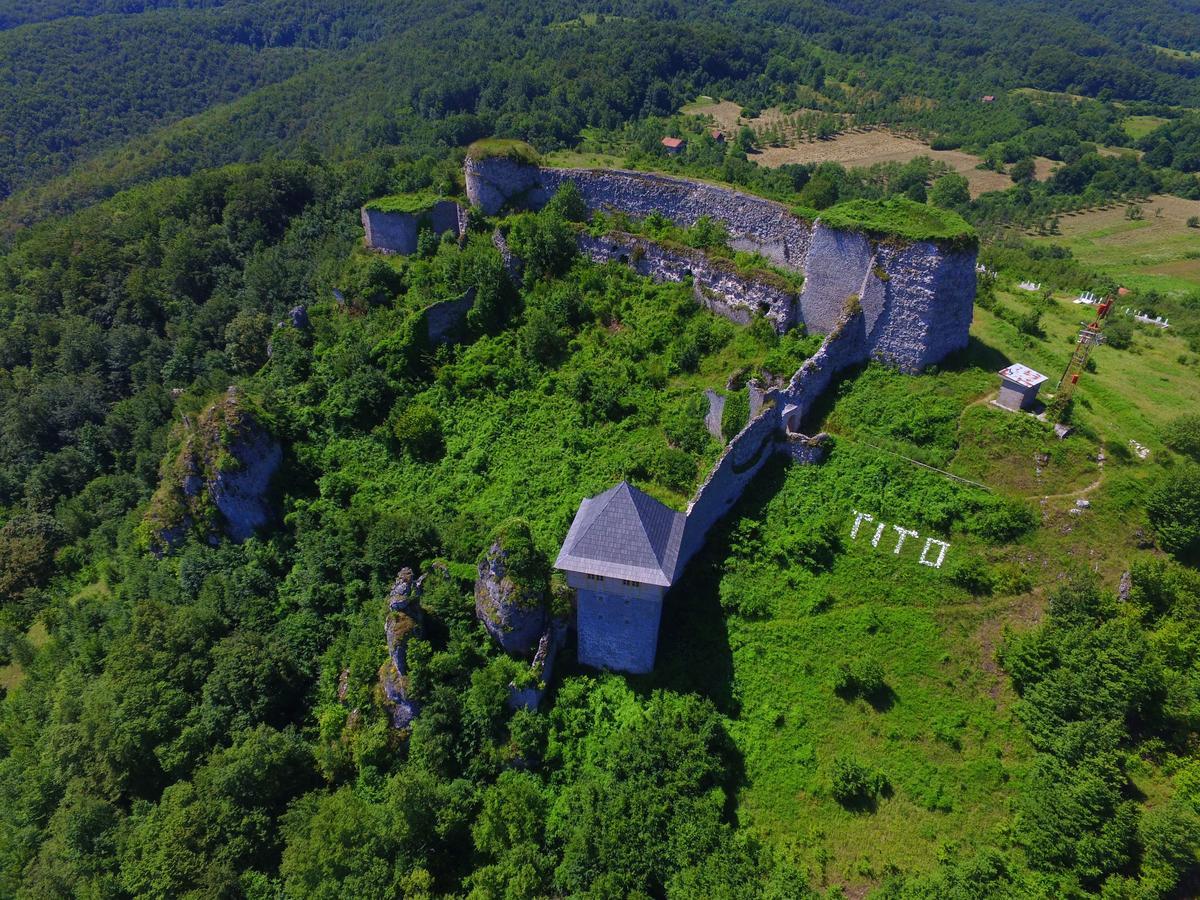 Domacinstvo Una-Ostrovica Kulen Vakuf Esterno foto